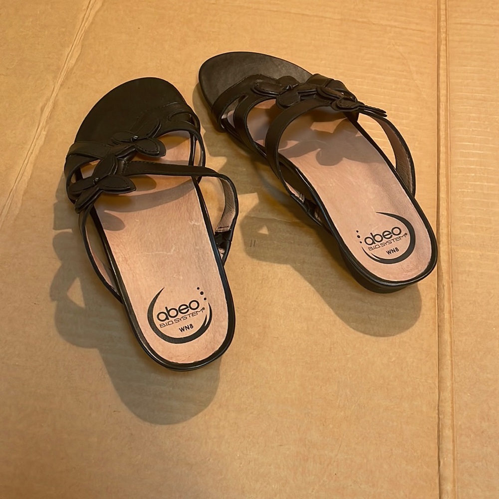 Abeo Black Women's Slide Sandals with Floral Strap Detail